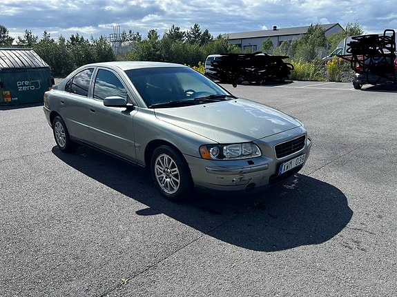 Volvo S60 7 of 17