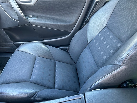 Volvo S60 13 of 17