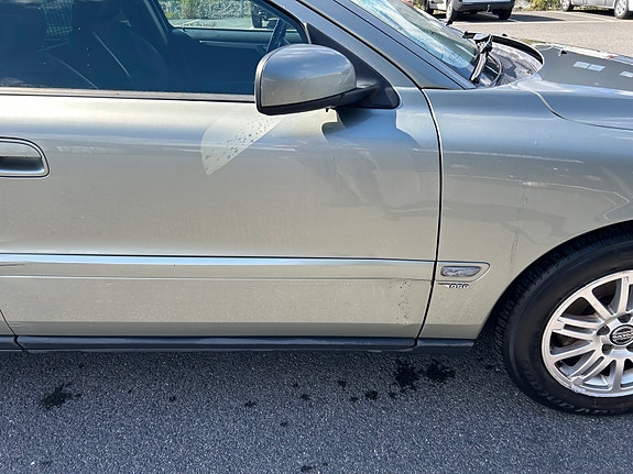 Volvo S60 4 of 17