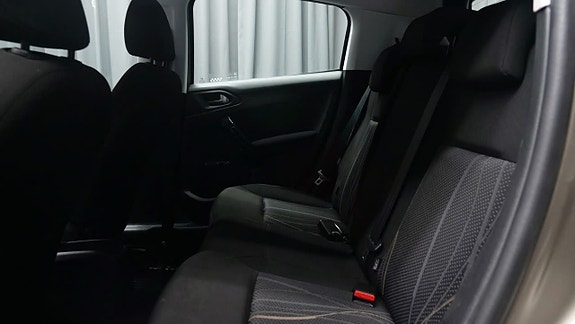 Peugeot 208 10 of 10