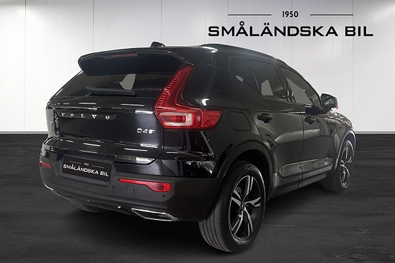 Volvo XC40 4 of 11