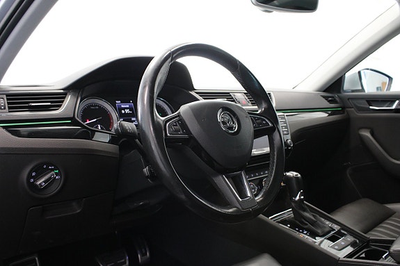 Skoda Superb 7 of 28