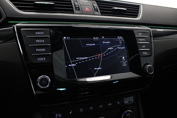 Skoda Superb 18 of 28