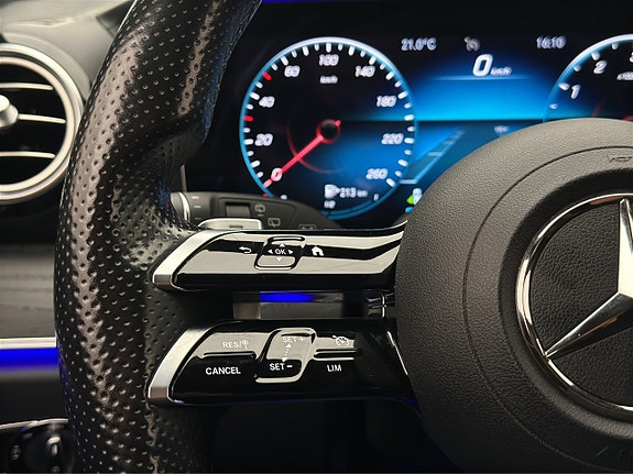 Mercedes-Benz E300 16 of 30