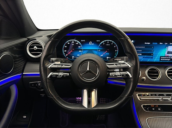 Mercedes-Benz E300 10 of 30