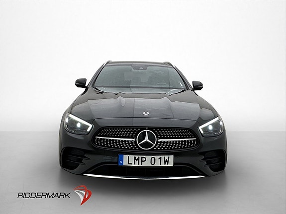 Mercedes-Benz E300 2 of 30