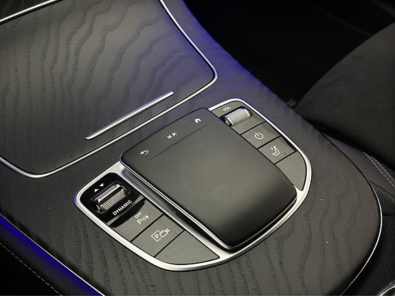 Mercedes-Benz E300 27 of 30