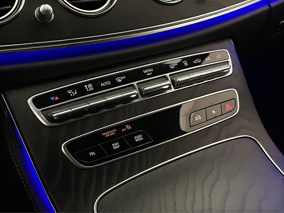 Mercedes-Benz E300 26 of 30