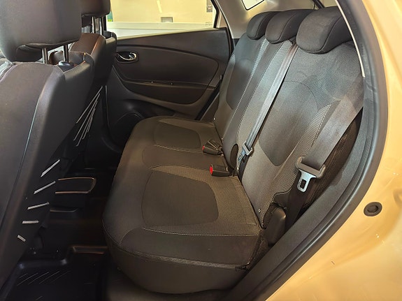 Renault Captur 8 of 17