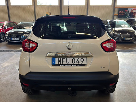 Renault Captur 5 of 17