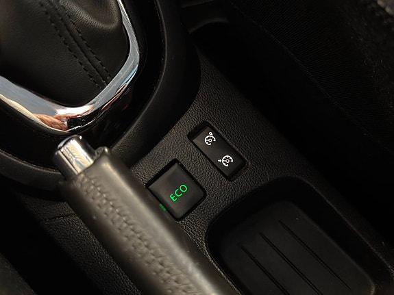 Renault Captur 15 of 17