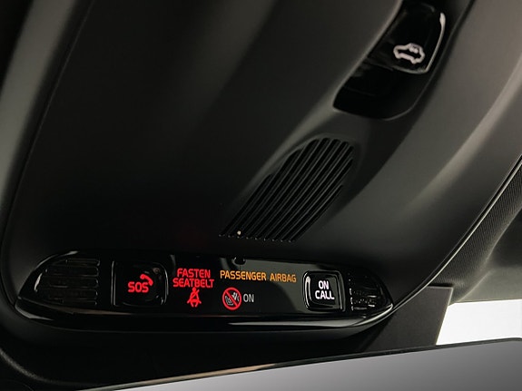Volvo XC90 28 of 30