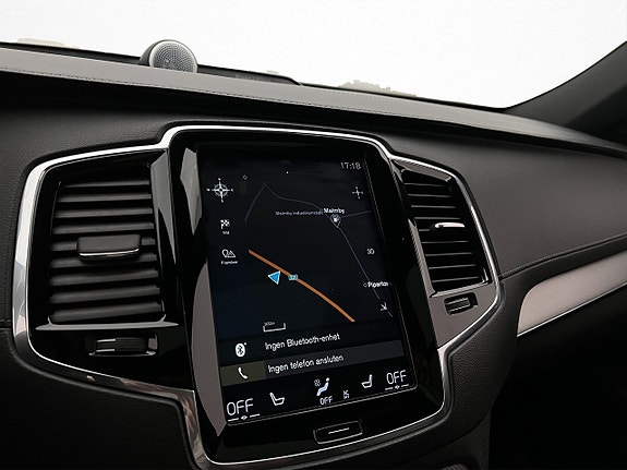 Volvo XC90 19 of 30