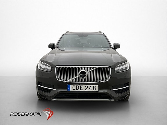 Volvo XC90 2 of 30