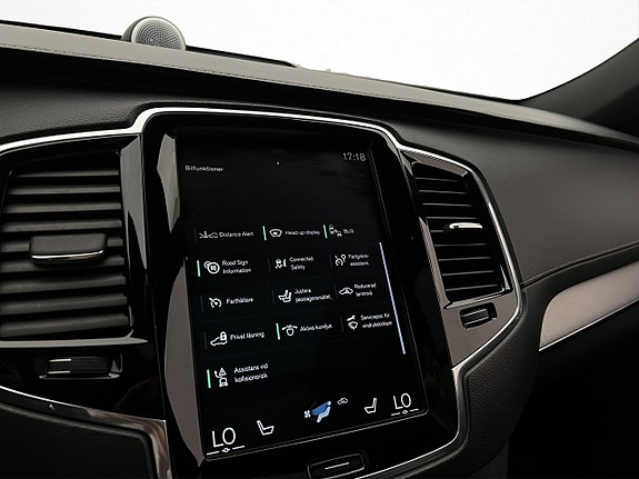 Volvo XC90 22 of 30