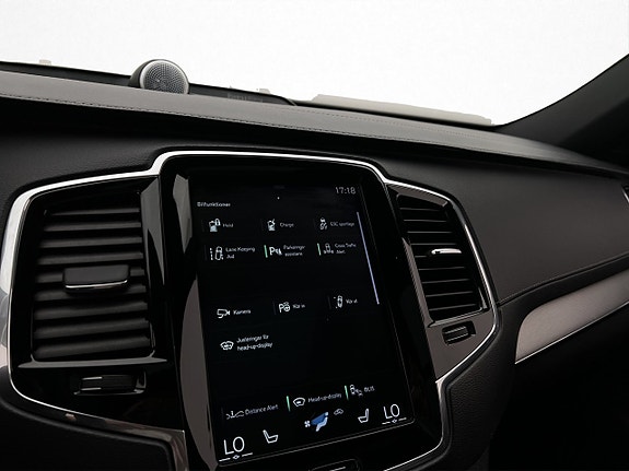 Volvo XC90 21 of 30