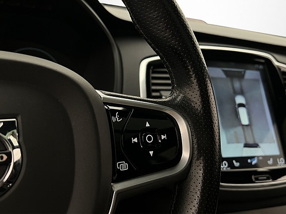 Volvo XC90 29 of 30