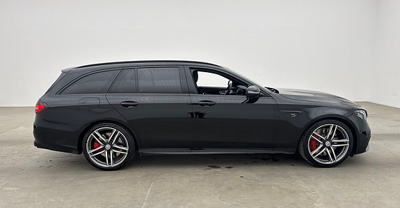 Mercedes-Benz E63 4 of 8