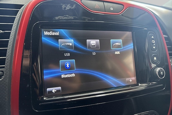 Renault Captur 14 of 16