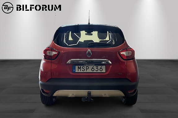 Renault Captur 5 of 16