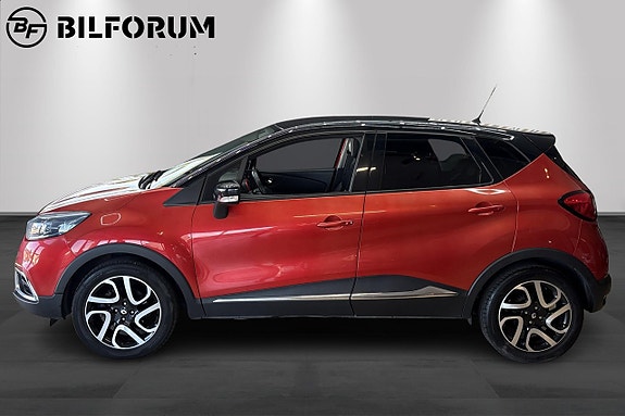 Renault Captur 2 of 16