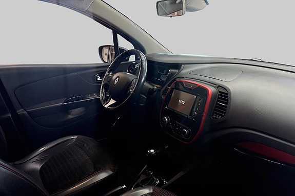 Renault Captur 10 of 16