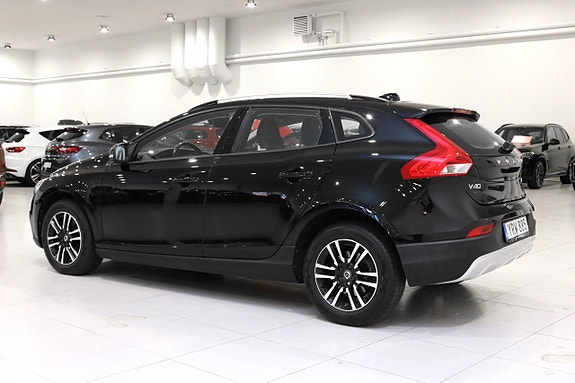 Volvo V40 Cross Country 6 of 23