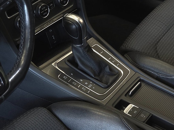 Volkswagen Golf Alltrack 12 of 14