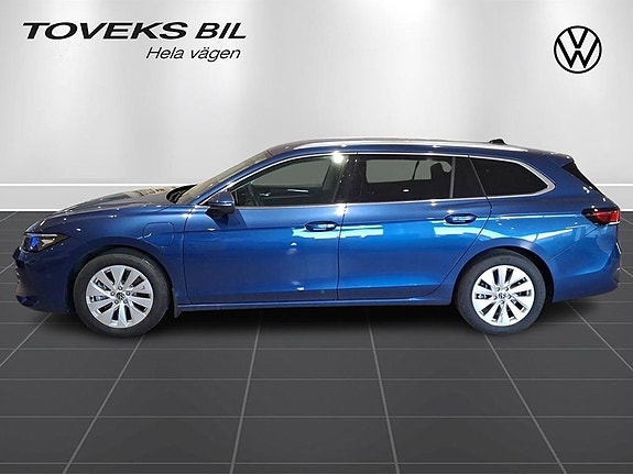 Volkswagen Passat 6 of 23