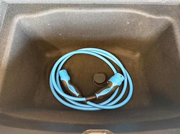 Tesla Model 3 12 of 17