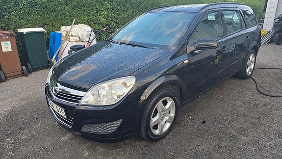 Opel Astra 2 of 10