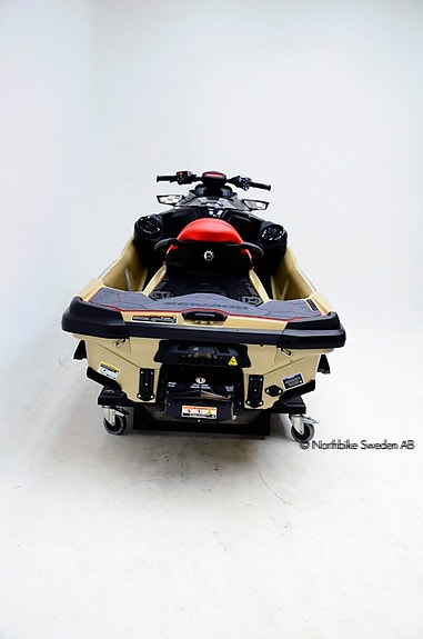 Sea-Doo RXT-X 325 Tech Pack -25 DEMO 3 of 8