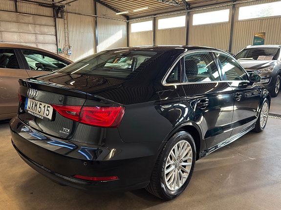 Audi A3 6 of 15