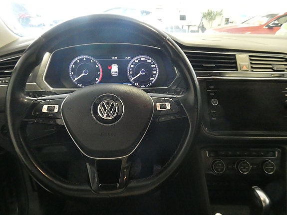 Volkswagen Tiguan Allspace 15 of 24