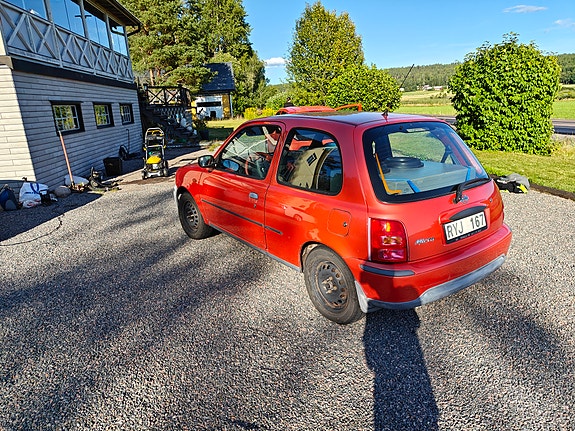Nissan Micra 5 of 7