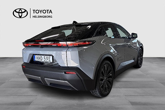 Toyota C-HR 5 of 14