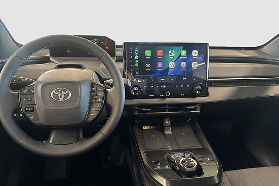 Toyota C-HR+ 7 of 15