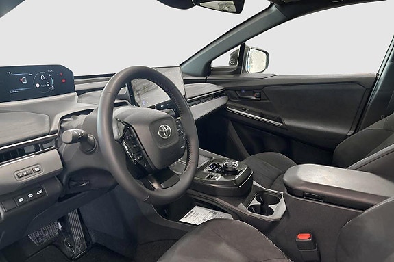 Toyota C-HR 8 of 14