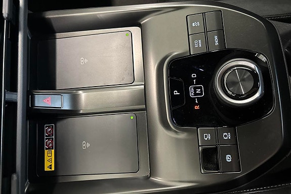 Toyota C-HR 12 of 14