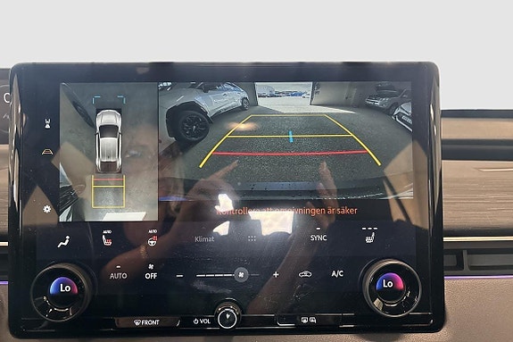 Toyota C-HR 10 of 14