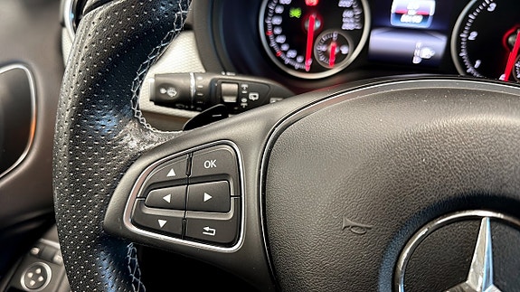 Mercedes-Benz B200 d 15 of 26
