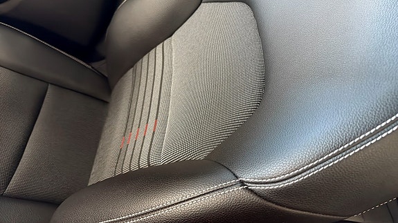 Mercedes-Benz B200 d 22 of 26