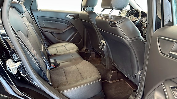Mercedes-Benz B200 d 5 of 26