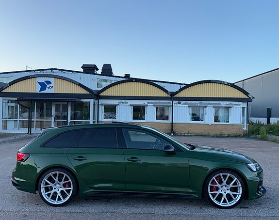 Audi RS4 19 of 28
