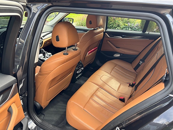 BMW 520d 9 of 12