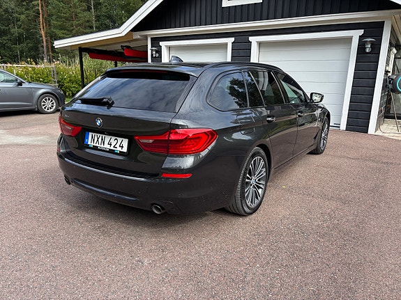 BMW 520d 5 of 12