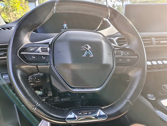 Peugeot 5008 10 of 25