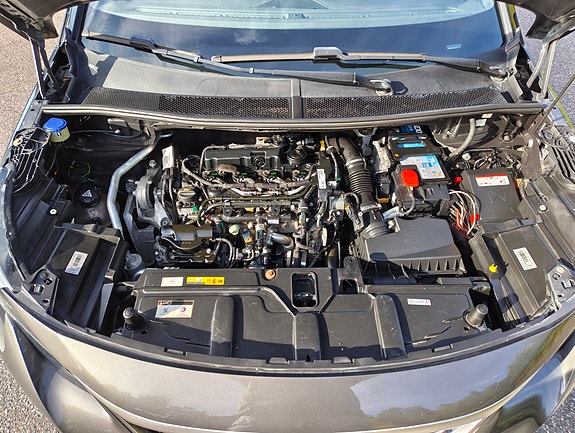 Peugeot 5008 21 of 25