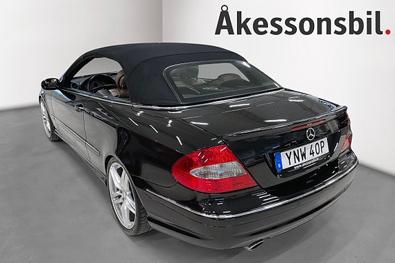 Mercedes-Benz CLK280 3 of 9