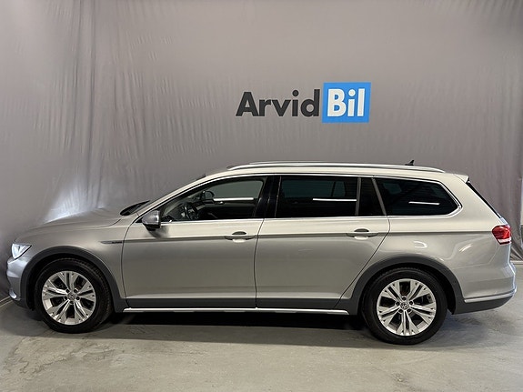 Volkswagen Passat Alltrack 6 of 22